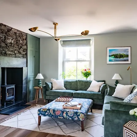 Bracken House *